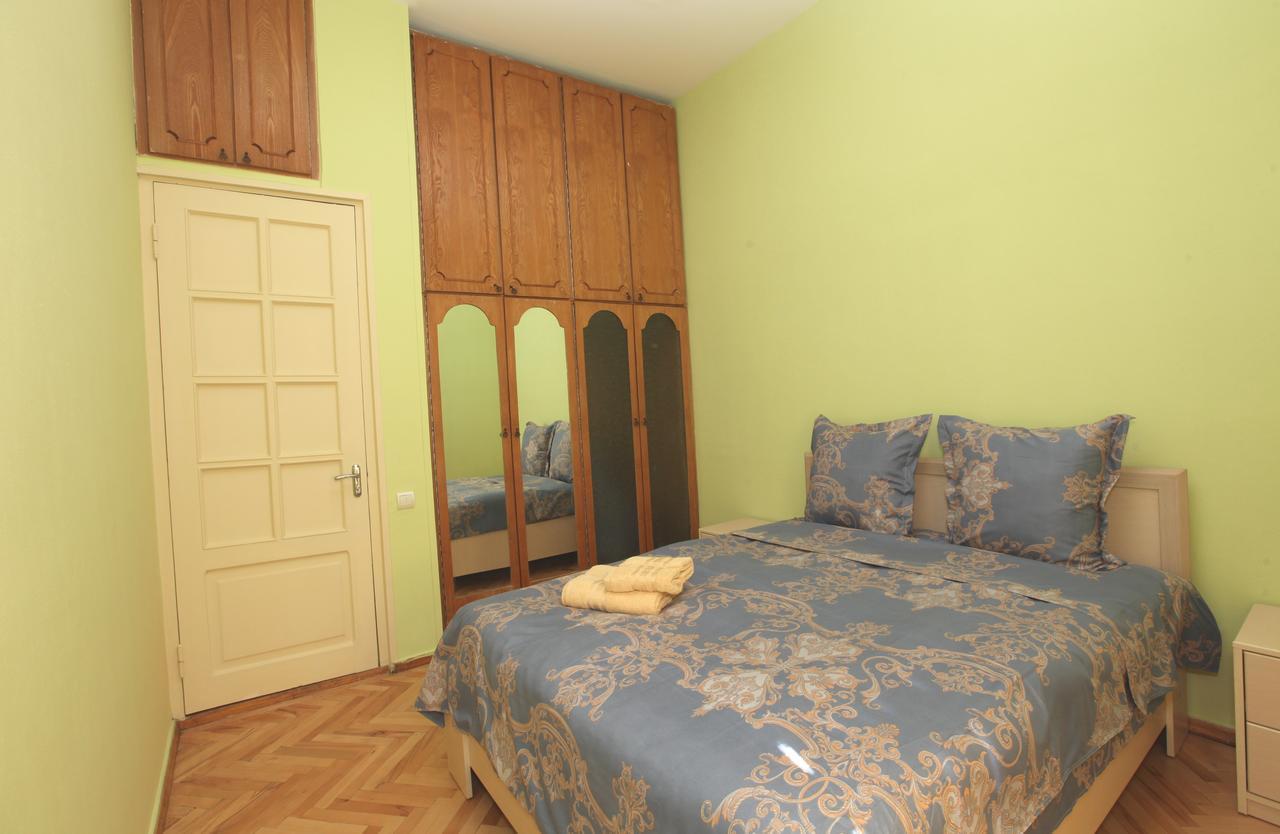 Apartment At Stalin House Τυφλίδα Εξωτερικό φωτογραφία