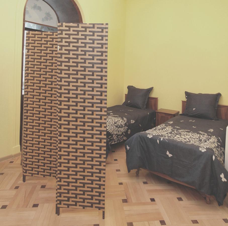 Apartment At Stalin House Τυφλίδα Εξωτερικό φωτογραφία