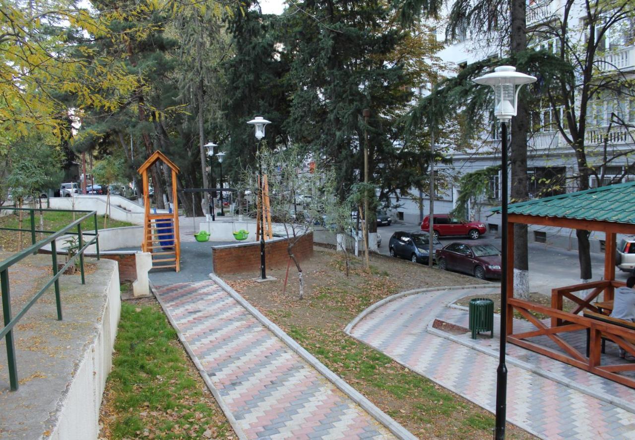 Apartment At Stalin House Τυφλίδα Εξωτερικό φωτογραφία