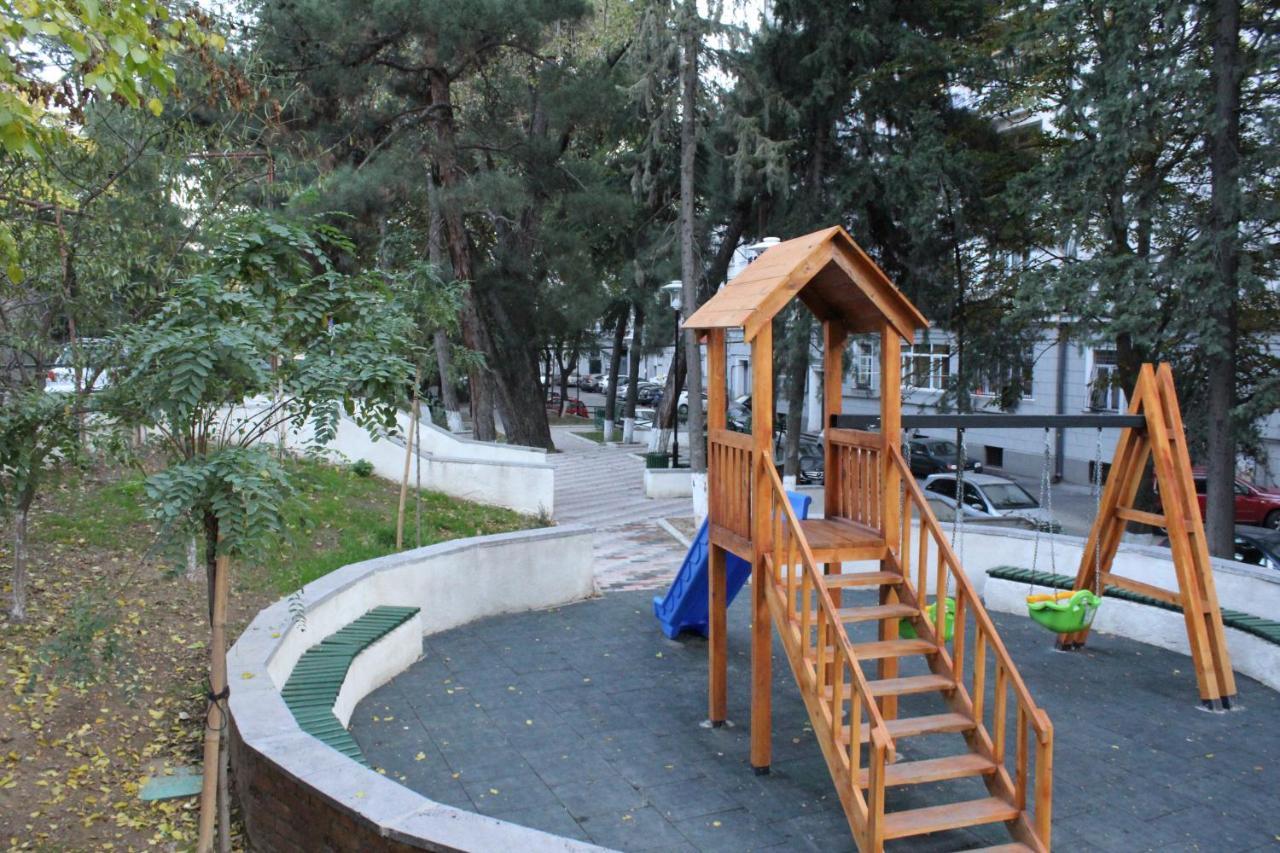 Apartment At Stalin House Τυφλίδα Εξωτερικό φωτογραφία